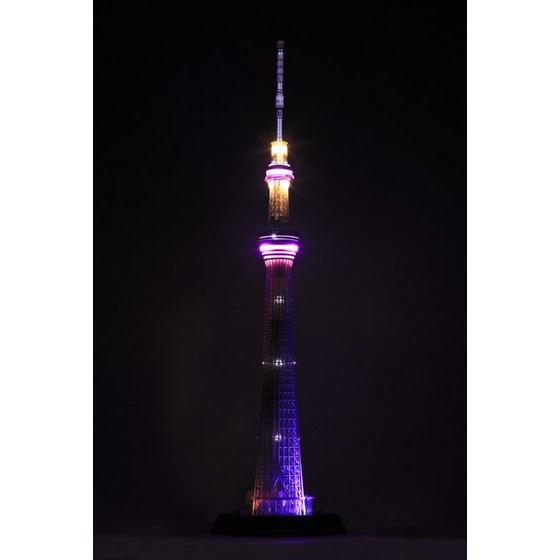 Bandai's 1/700 Tokyo Sky Tree with 1/700 Gundam, Official Large 