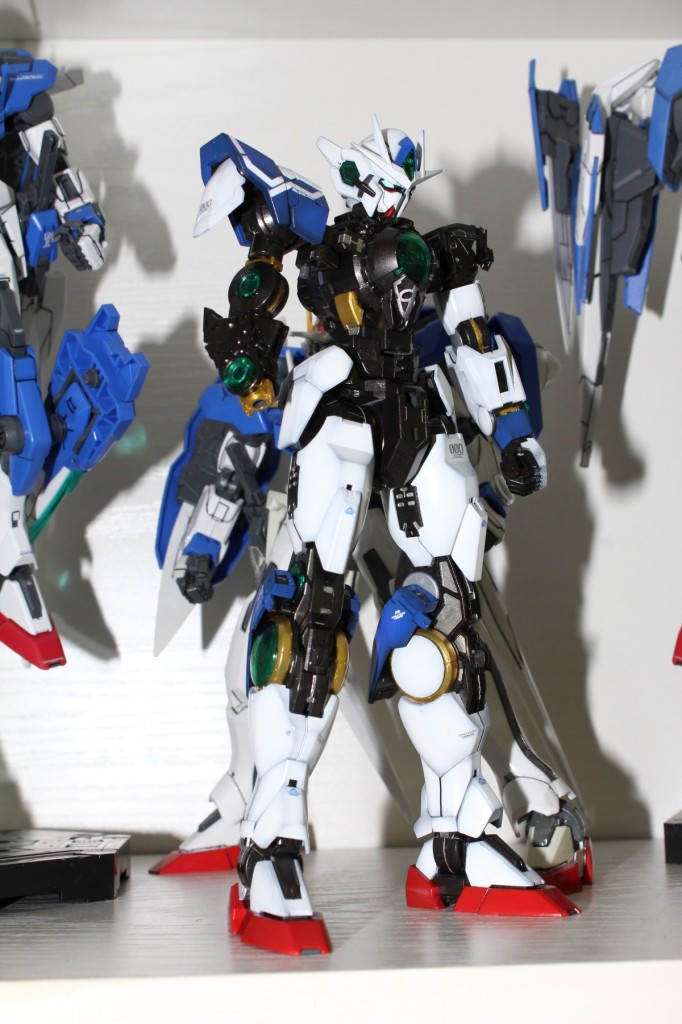 MG 1/100 Gundam 00 QAN[T]: Painted Build. Photoreview Wallpaper Size