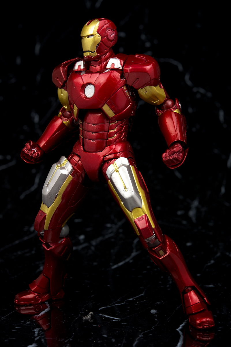 Revoltech Series No.042 Iron Man Mark 7 [The Avengers 2012]: Full Photo