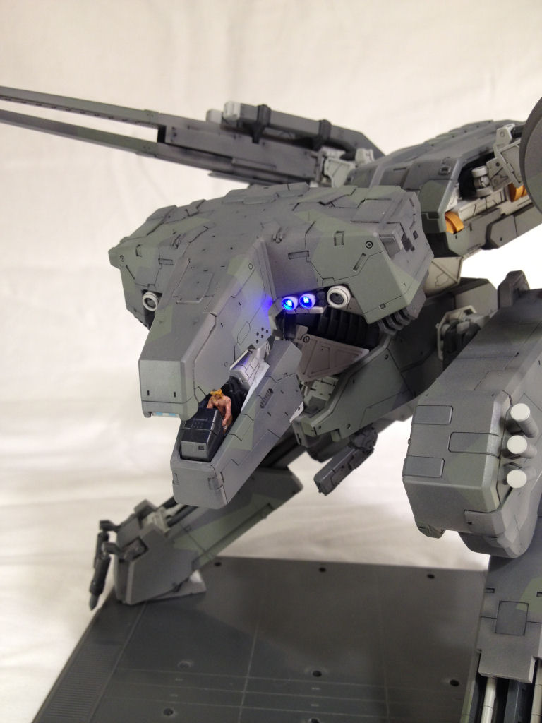 Kotobukiya] 1/100 Metal Gear REX w/LEDs: Modeled by hadokn