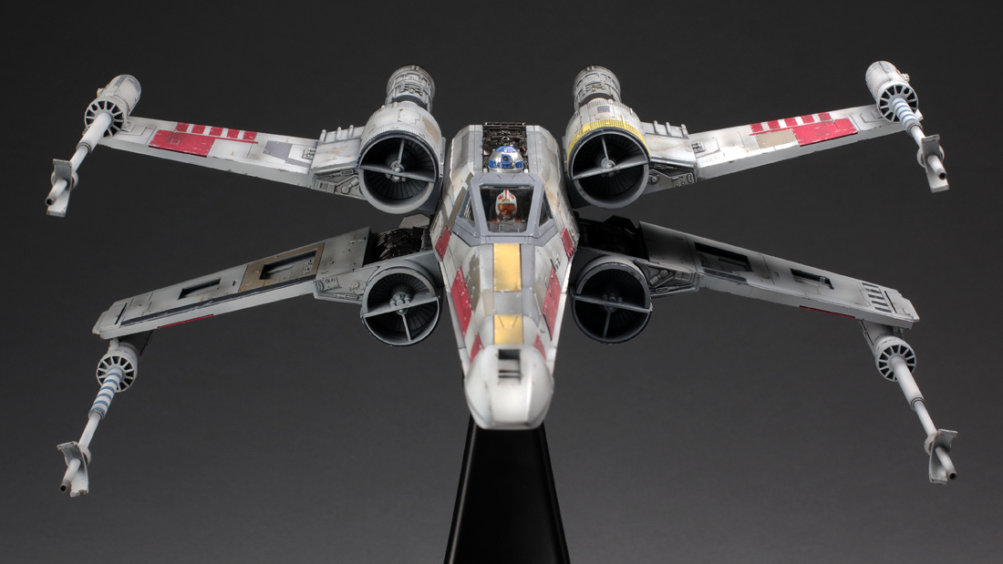 Bandai x Star Wars 1/48 X-Wing Starfighter MOVING EDITION: Painted