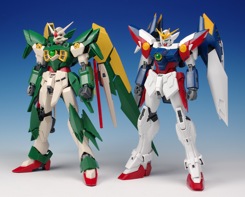 PHOTO REVIEW] MG Gundam Fenice Rinascita: No.70 NEW Big Size