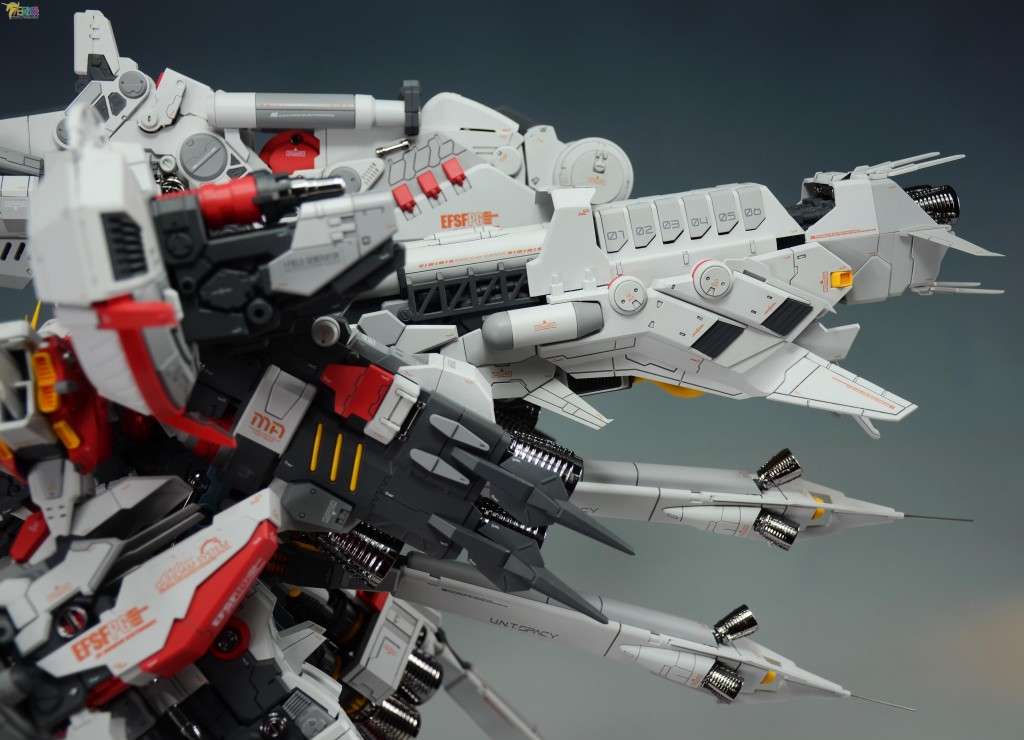 比姿向前走's 1/100 MSA-0011[Bst] PLAN303E Deep Striker: Photo Review, Full Info 