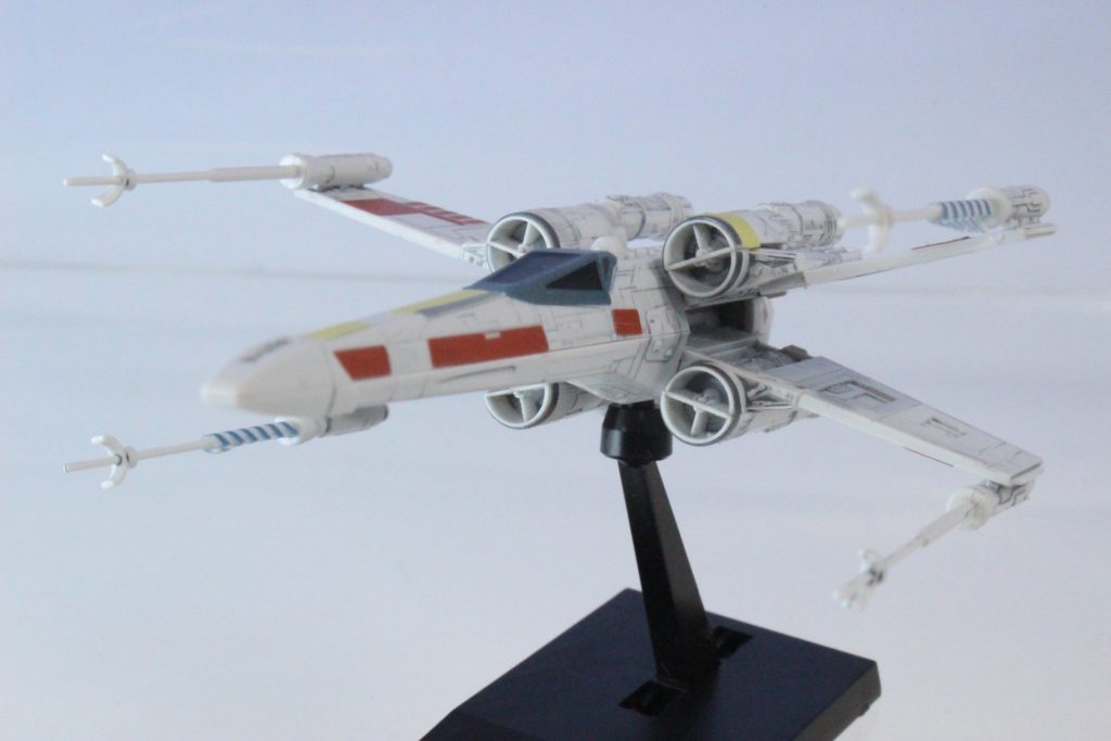 [REVIEW] Bandai x Star Wars: Vehicle Model 002 X-WING STARFIGHTER