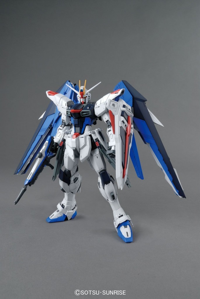 [UPDATE] MG 1/100 FREEDOM GUNDAM Ver.2.0: Just Added A LOT of NEW Official Images, Info Release