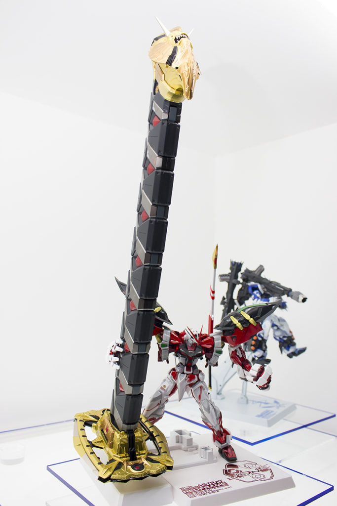 METALBUILD 1/100 GUNDAM ASTRAY RED FRAME POWERED and 150 GERBERA