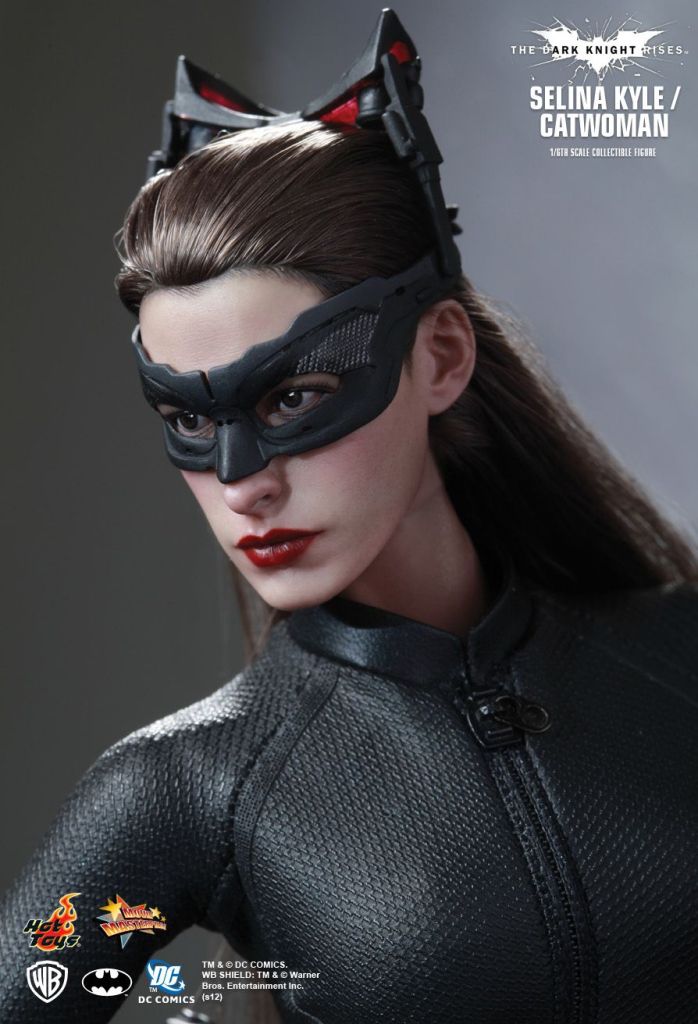 The Dark Knight Rises: 1/6 Selina Kyle/Catwoman. Official photoreview