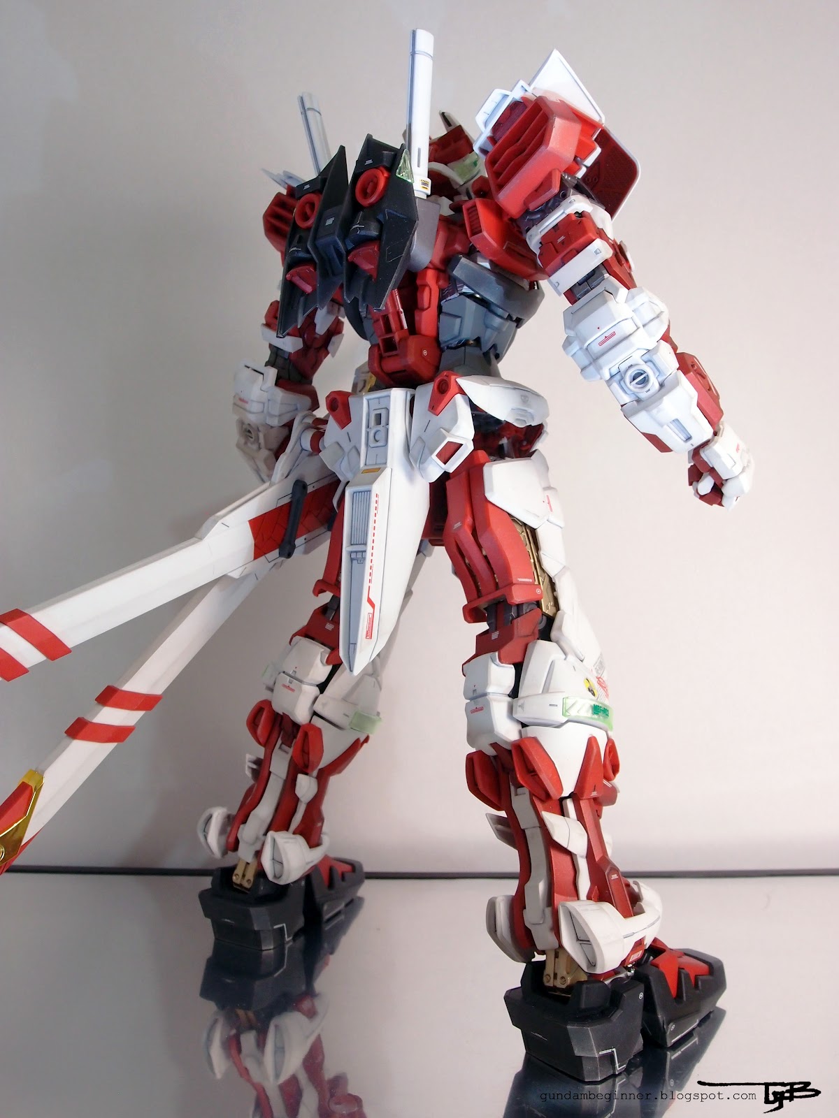 PG Gundam Astray Red Frame: Painted Build. Wallpaper Size Images – GUNJAP