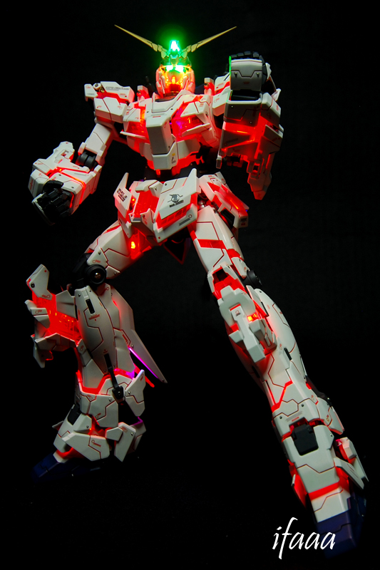 MASTERPIECE! MG 1/100 Unicorn Gundam Destroy Mode w/Full Lightning ...