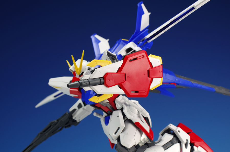 MG 1/100 [Build Fighters] Build Strike Gundam Full Package GAT-X105B/FP ...