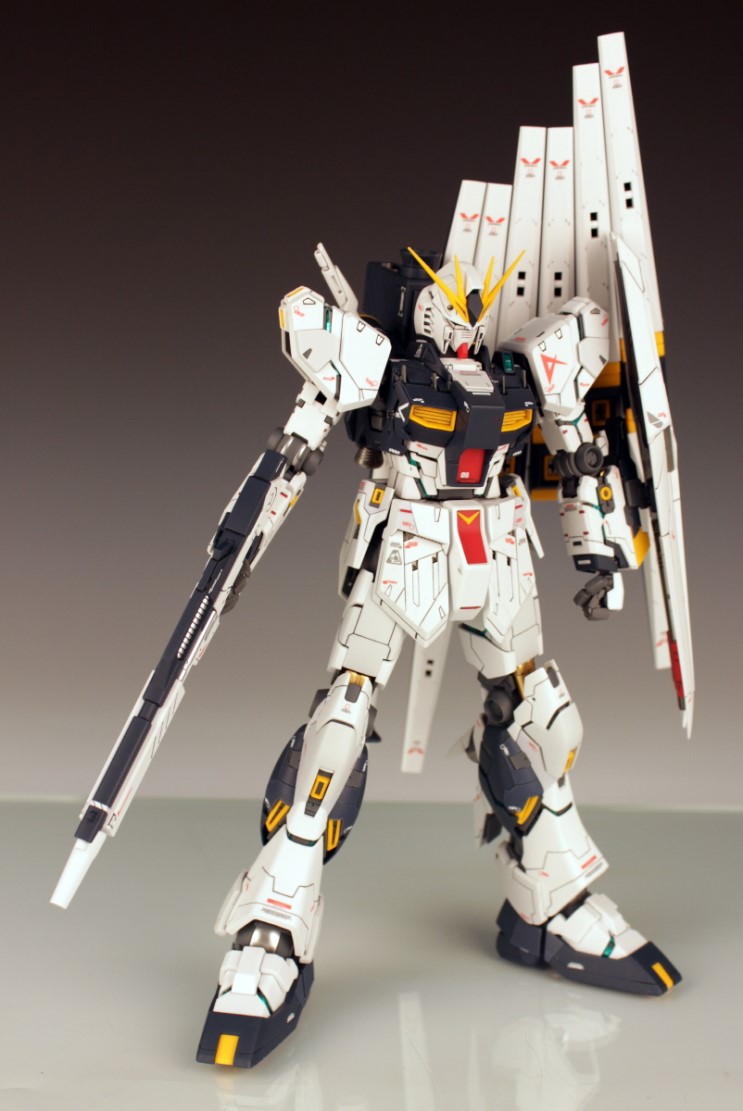 MG Sazabi Ver.Ka + Dual Gatling Gun and Nu Gundam Ver.Ka: Work by ...