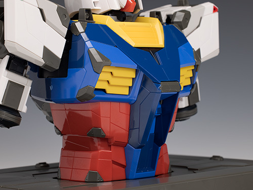 1/48 Gundam RX-78F00 Bust (Yokohama). Why doesn't Bandai release more kits  like this? I would love to start a collection of them. : r/Gunpla
